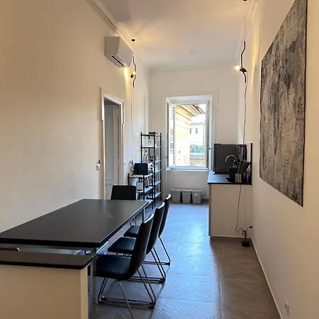Vicolo Doria 2