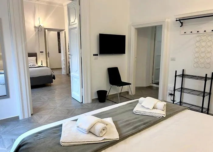 Vicolo Doria 2 Apartamento *